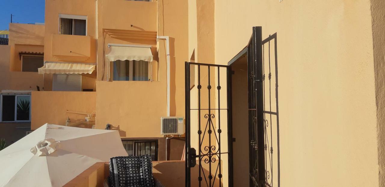 Cozy Rooms In Terraced House Fuengirola Exterior foto
